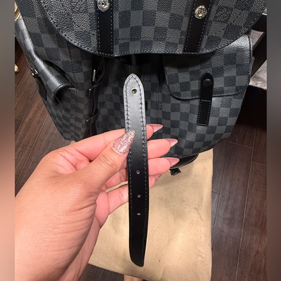 Louis Vuitton Christopher MM - Picture 12 of 16